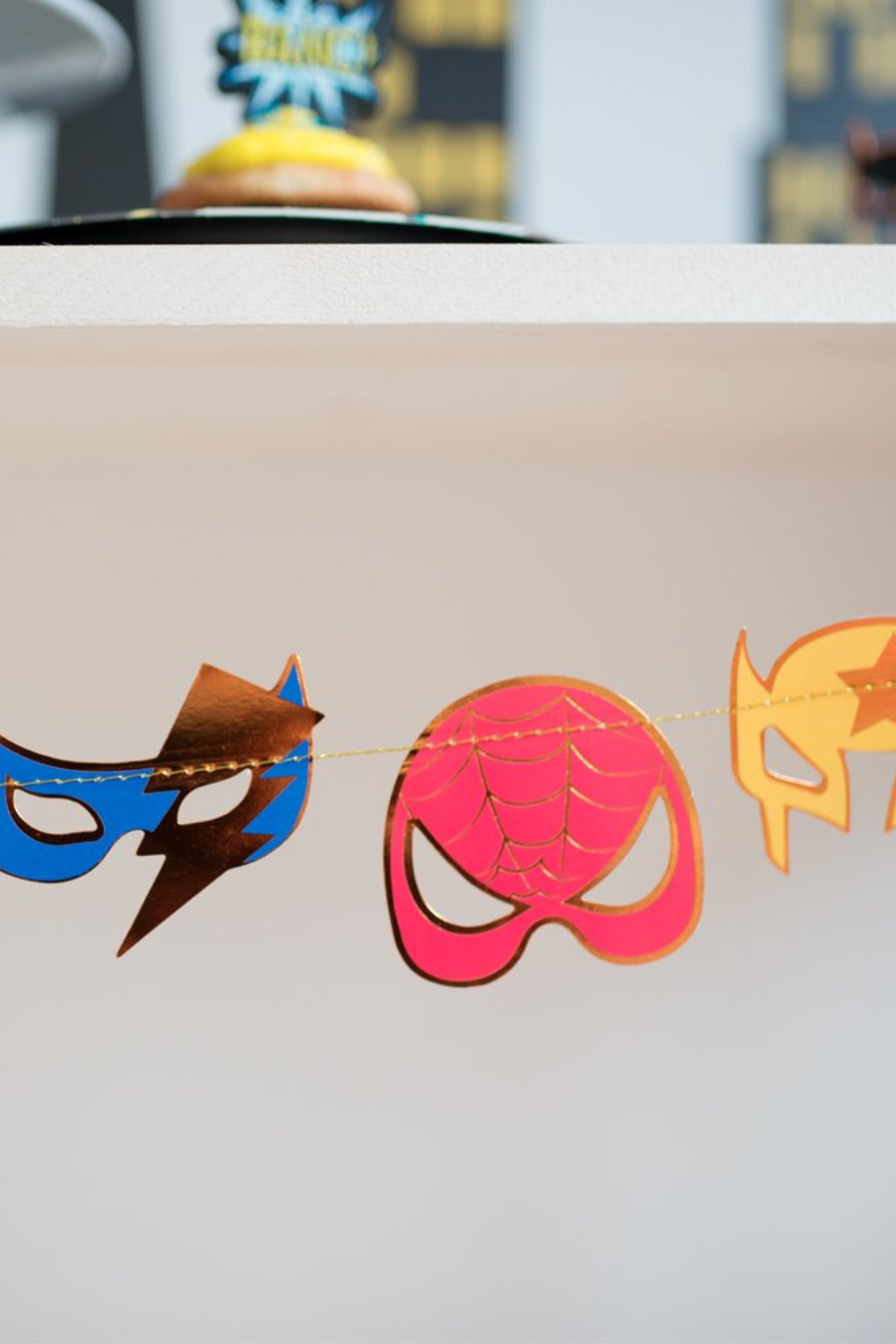 Garlands - Colourful Mask