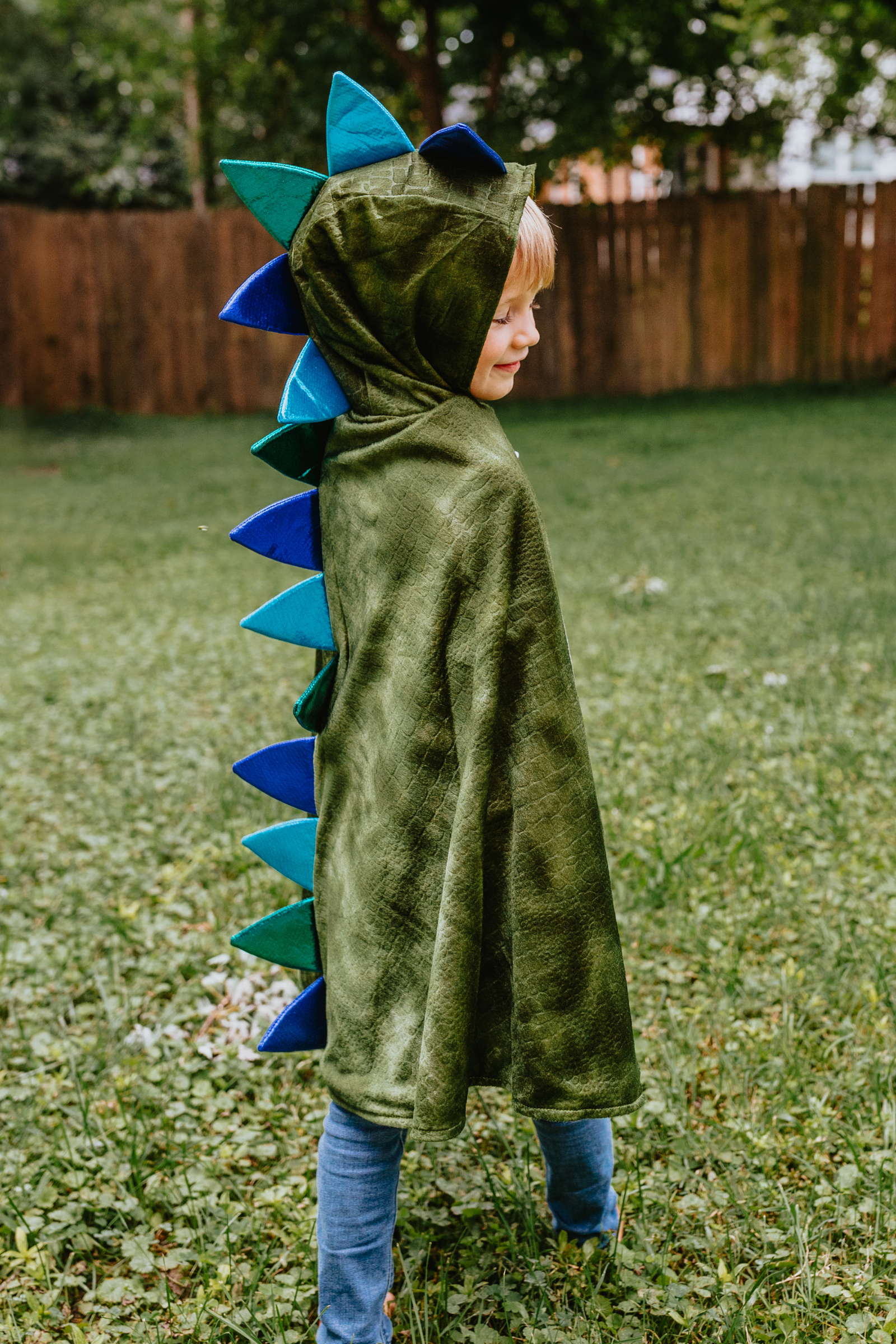 Dragon Cape with Claws, Green