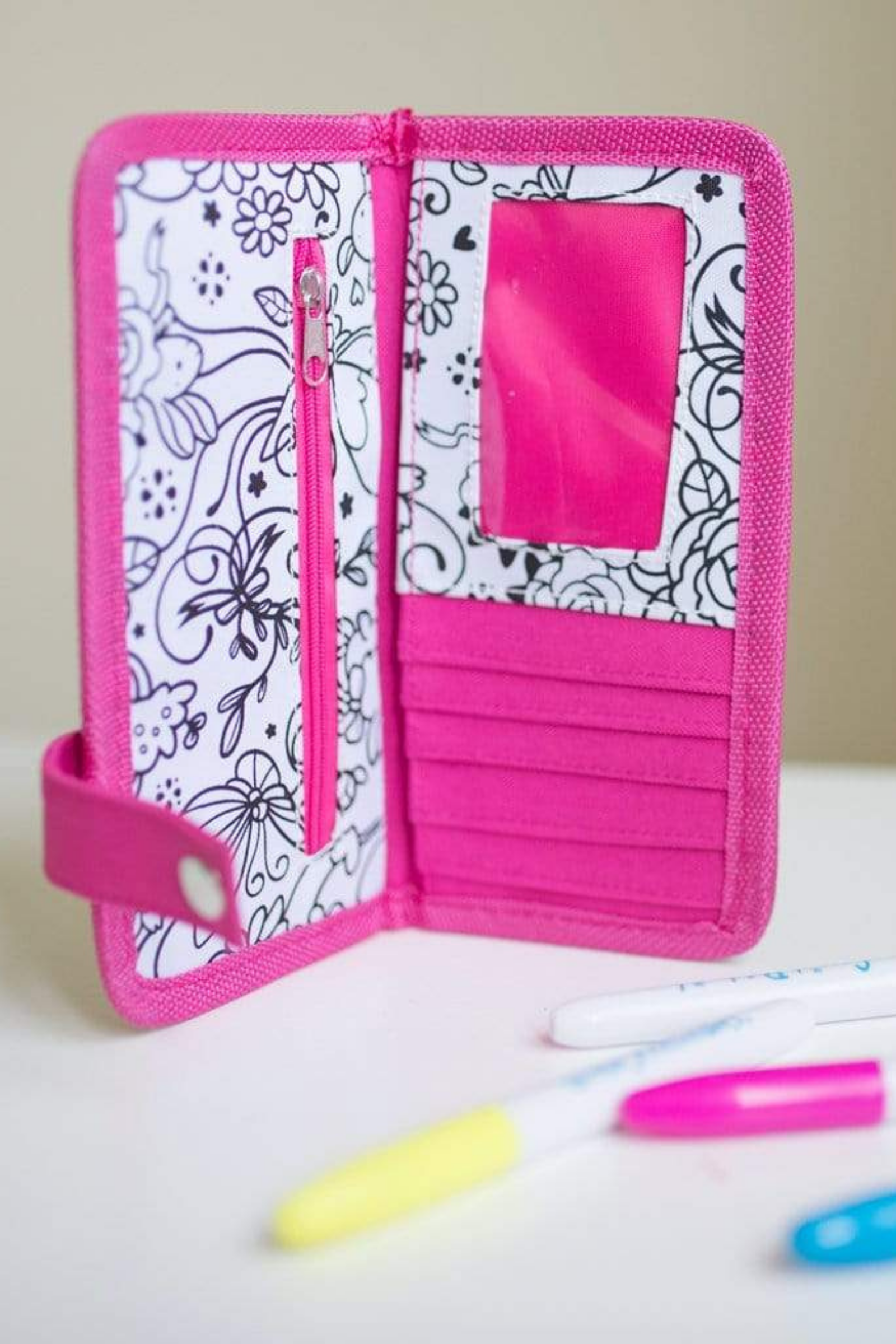 Colour a Wallet with Marker