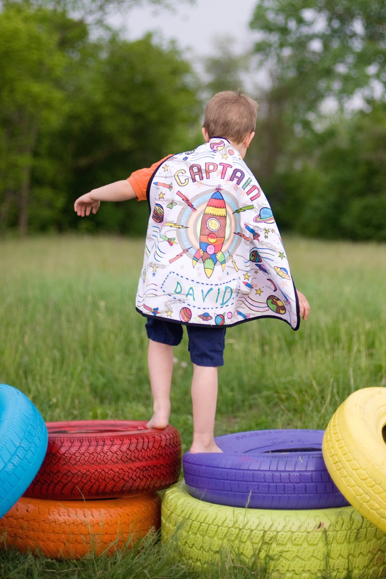 Colour a Cape - Rocket Man - with Marker Set (7 pcs)