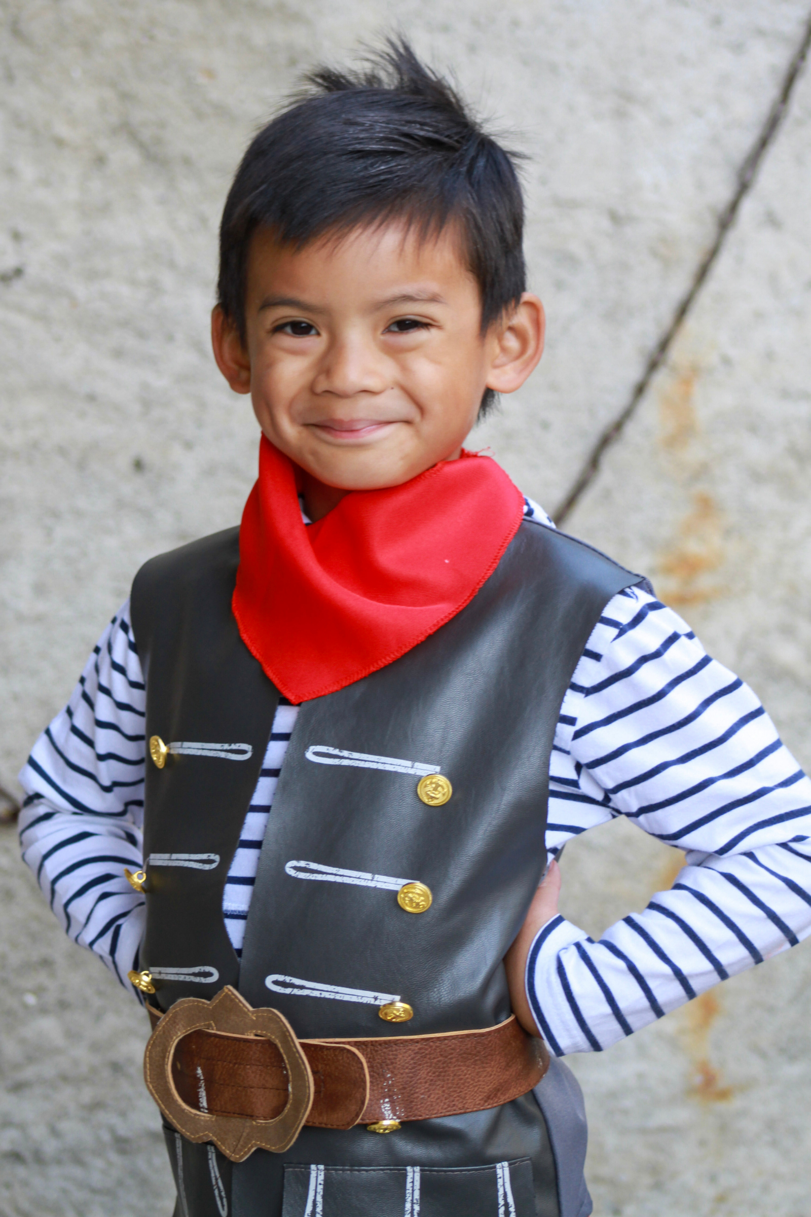 Skully Pirate Vest with Belt & Scarf