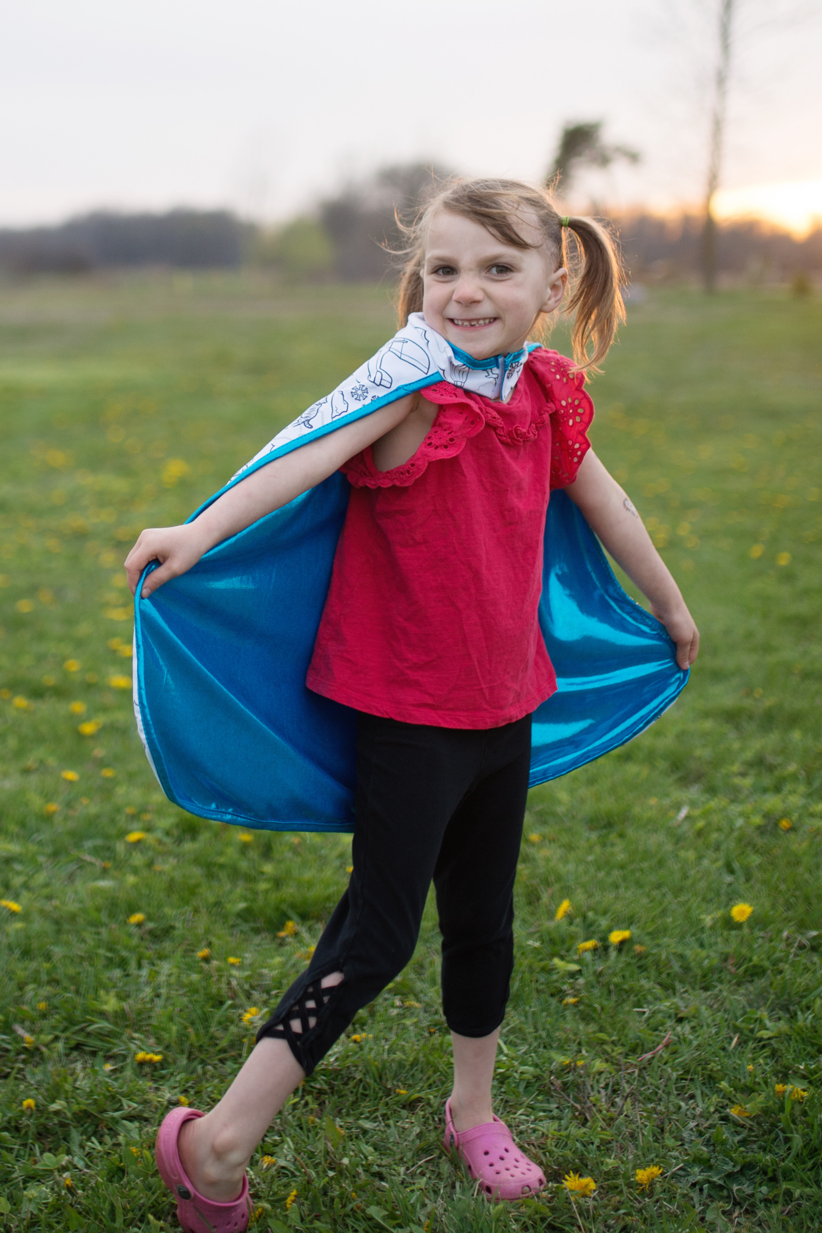 Colour a Cape - Around the World - with Marker Set (7 pcs)