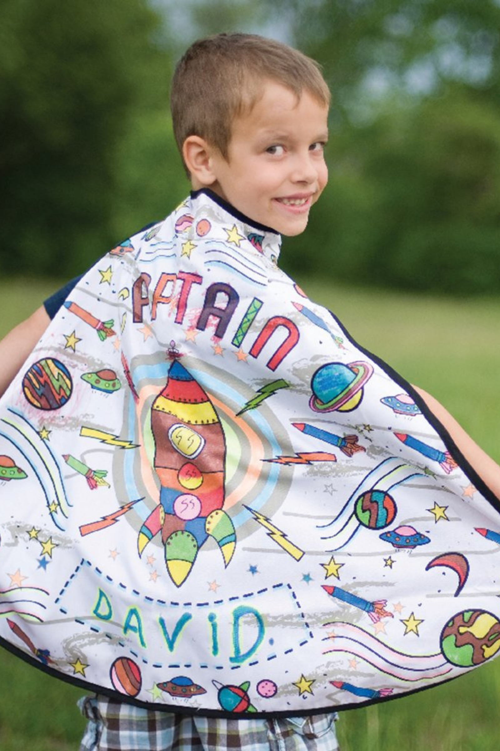 Colour a Cape - Rocket Man - with Marker Set (7 pcs)