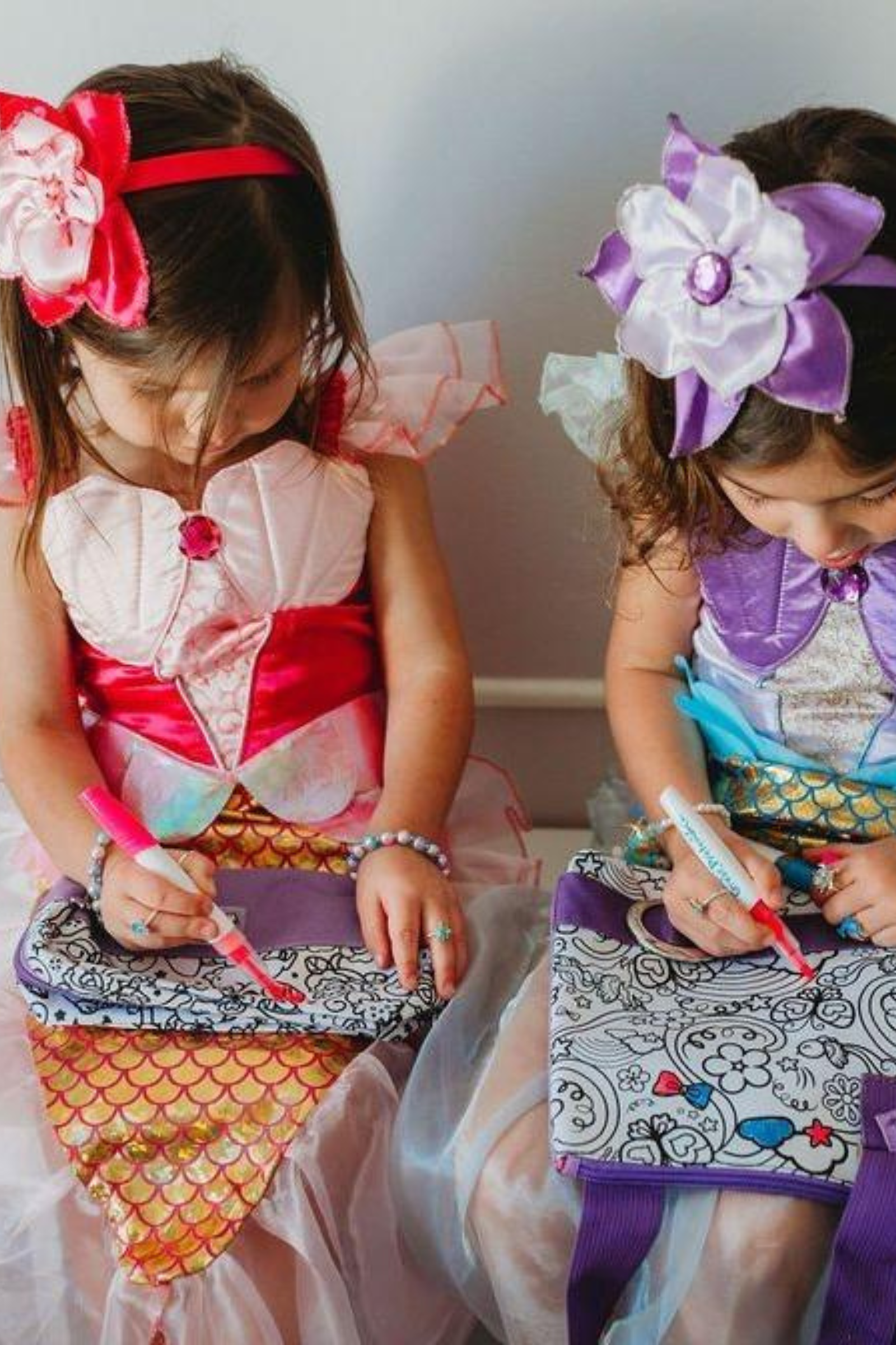 Colour a Handbag with 2 Markers