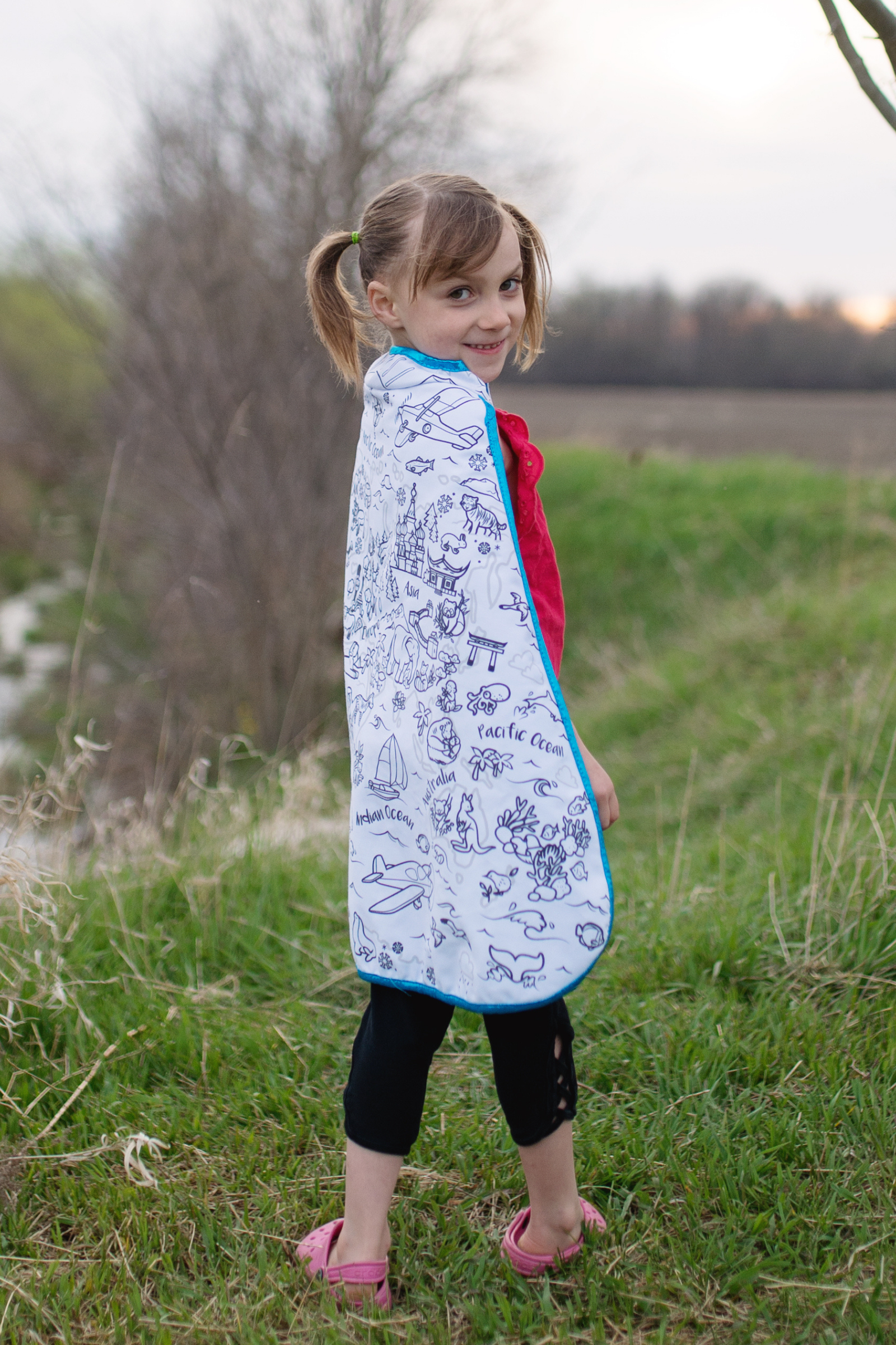 Colour a Cape - Around the World - with Marker Set (7 pcs)