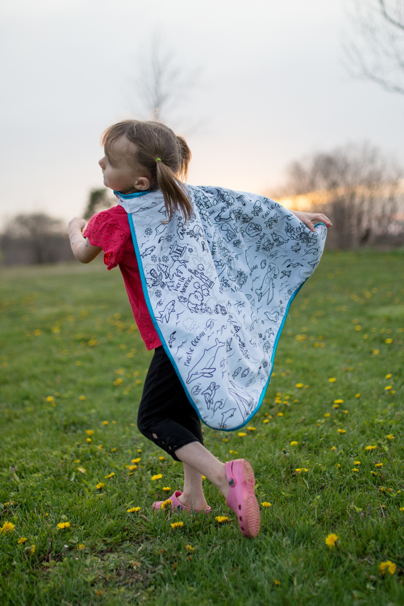 Colour a Cape - Around the World - with Marker Set (7 pcs)