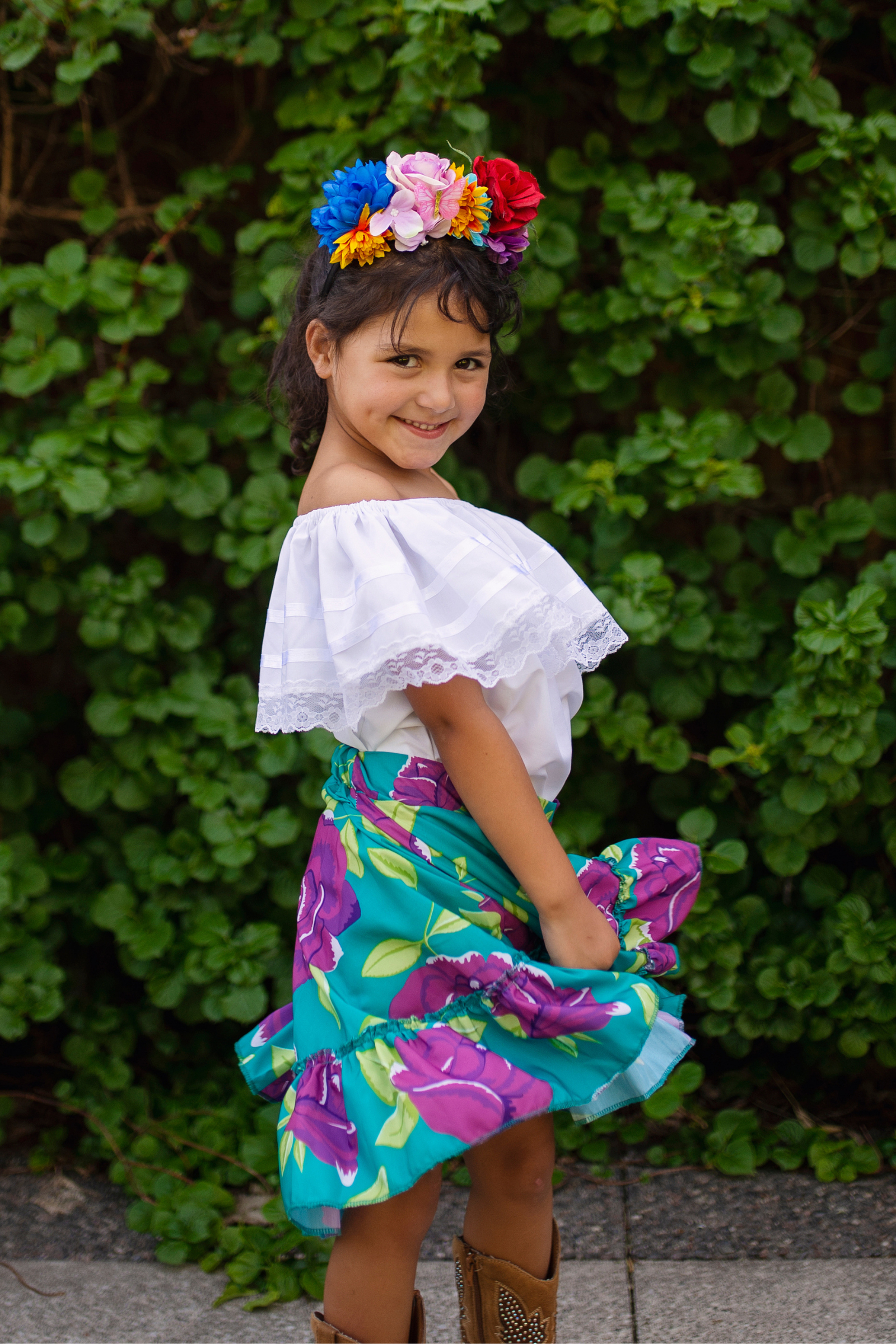 Frida l'artiste, chemise, jupe et coiffe