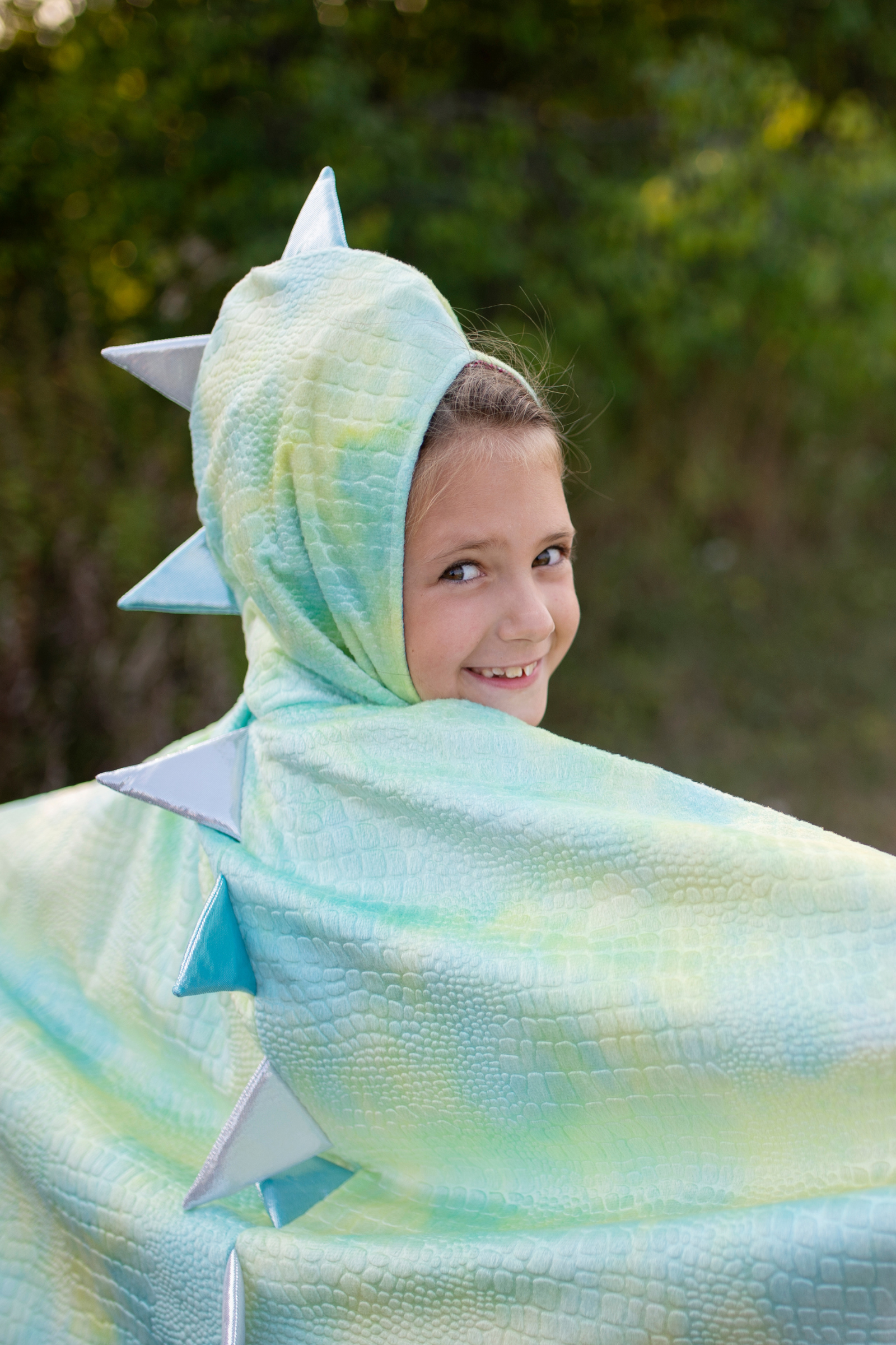 Reversible Unicorn and Dragon Cape