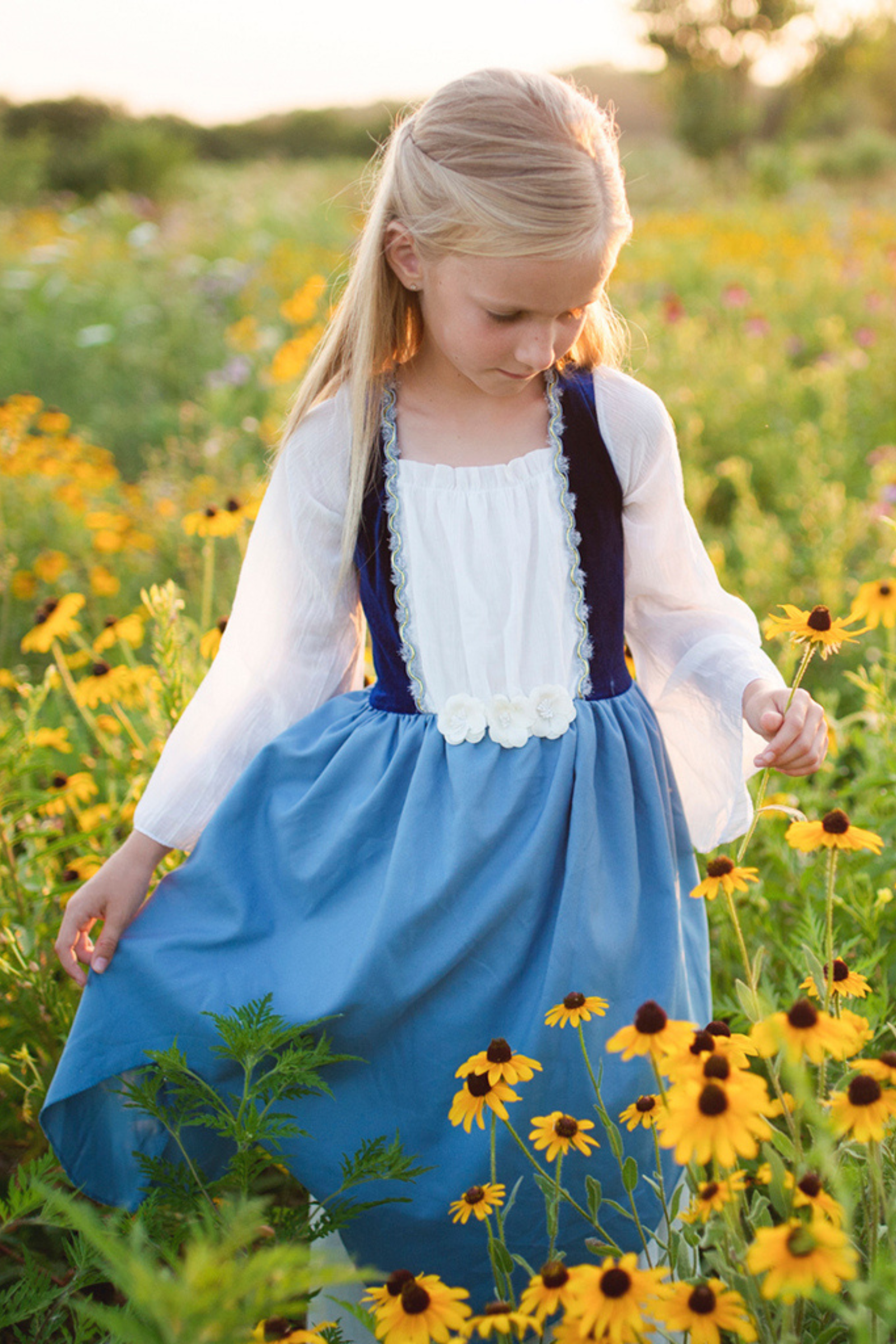 Pretty Peasant, Blue