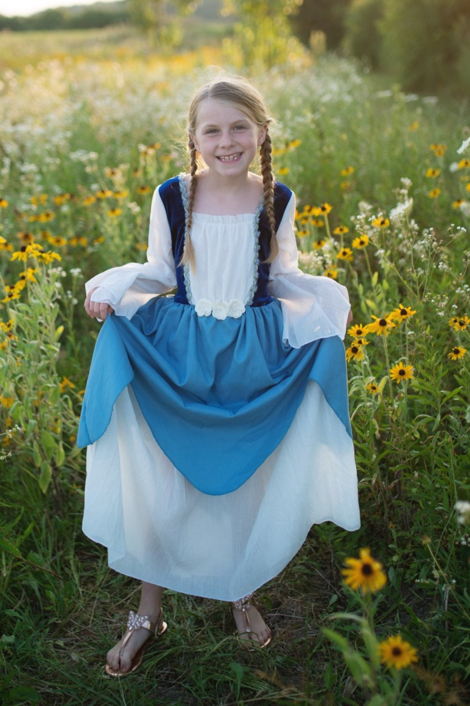 Pretty Peasant, Blue