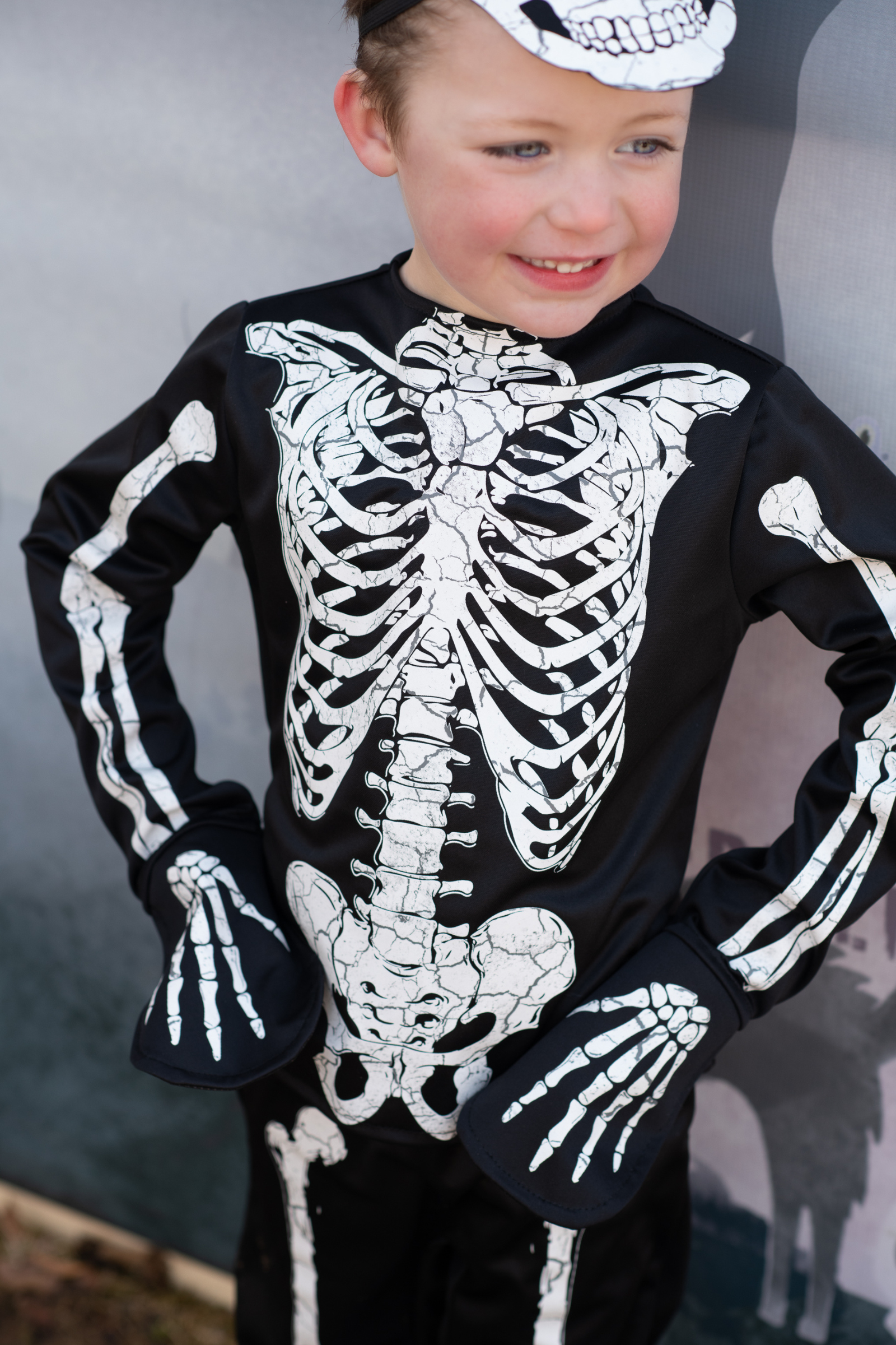 Glow in the Dark Skeleton Shirt with Pant & Mask