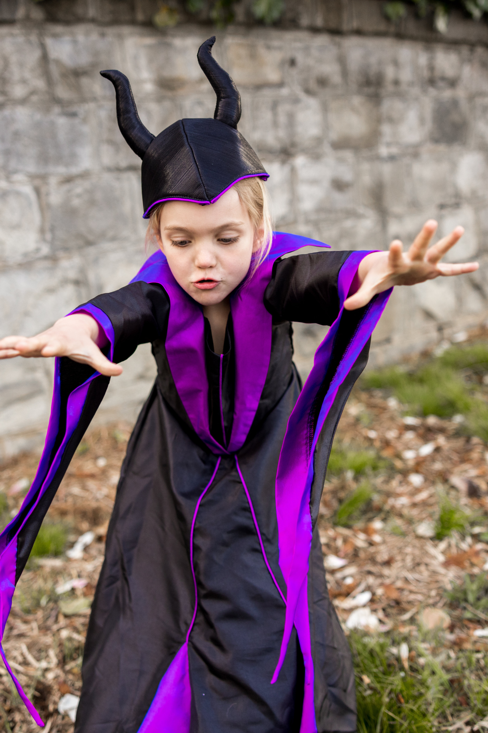 Robe maléfique avec coiffe