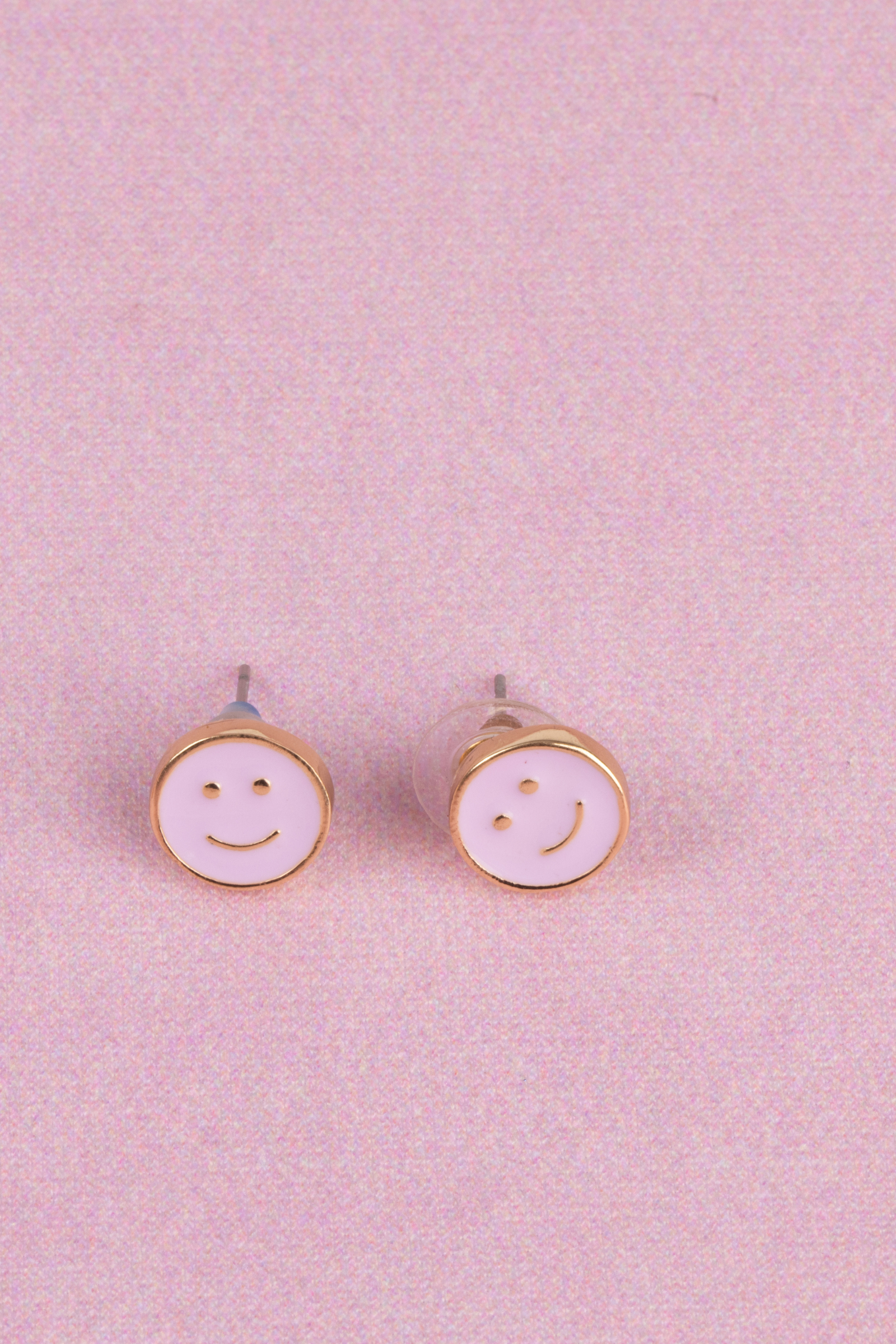 Boutique Chic all Smiles Earrings (2 pairs)