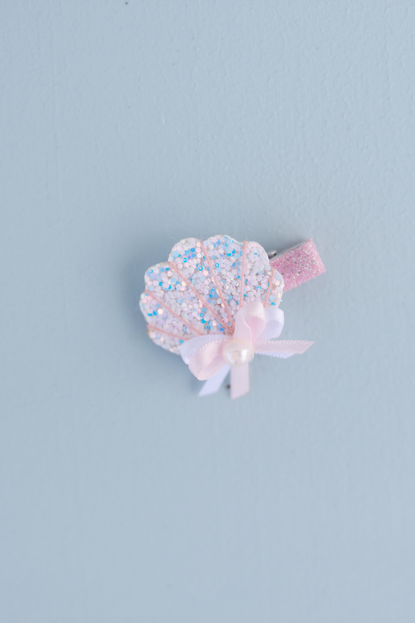 Boutique Sparkle Shell Hairclip