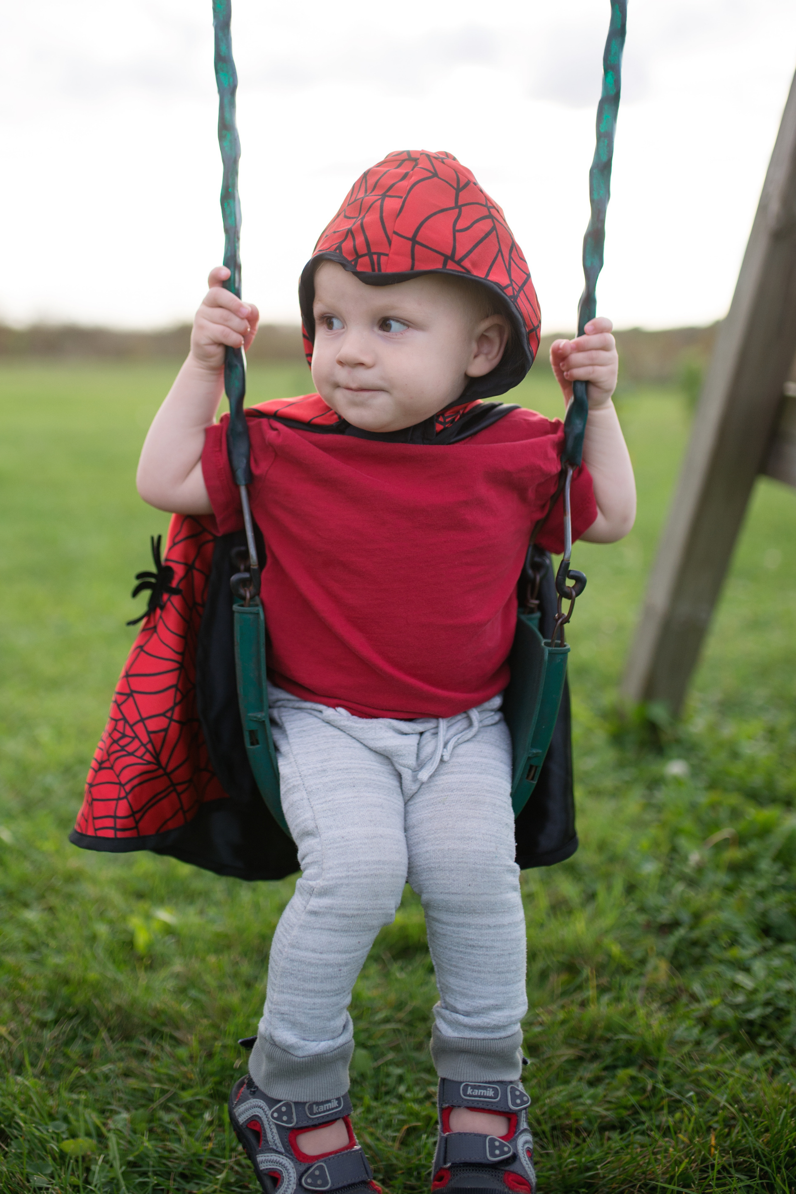 Baby Reversible Spider Bat Cape