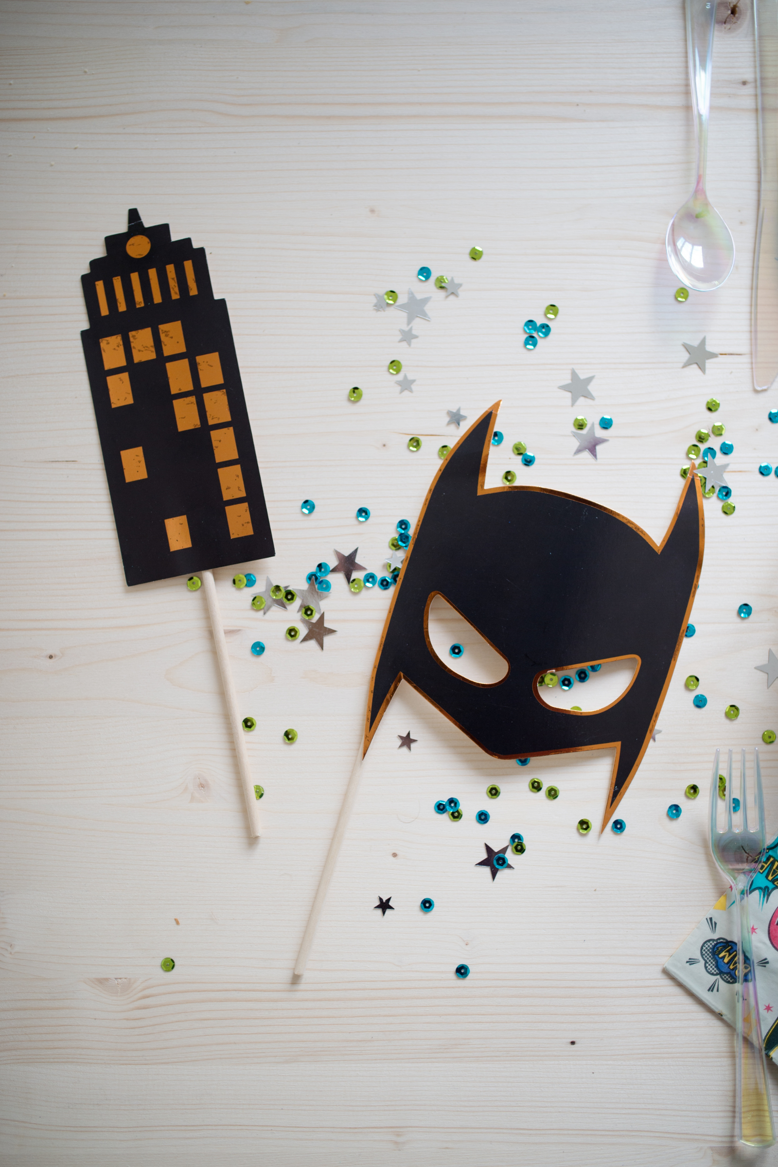 Photo Booth Prop Kit - Party - Superhero (8 pcs)