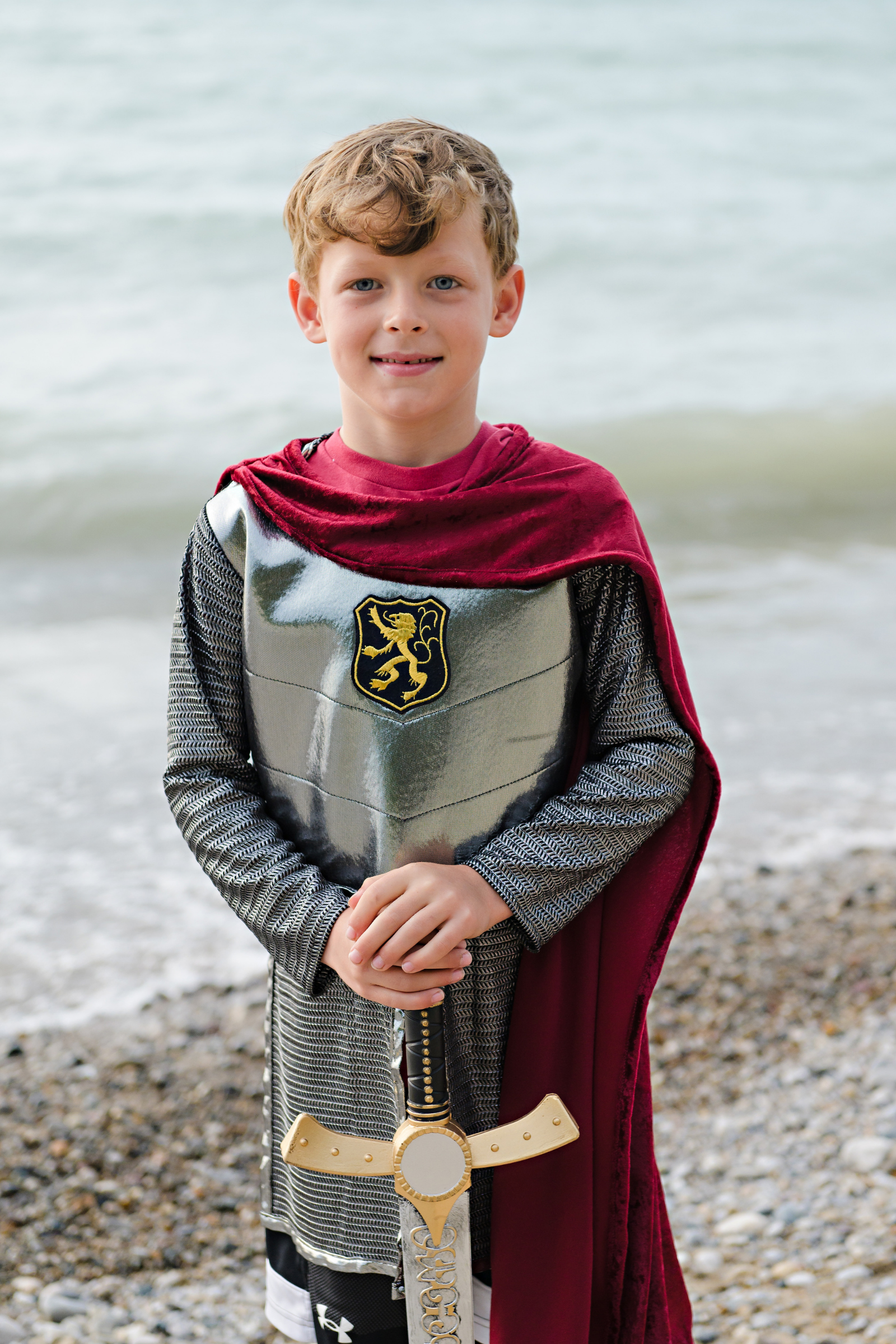 Silbener Ritter Tunic und Umhang